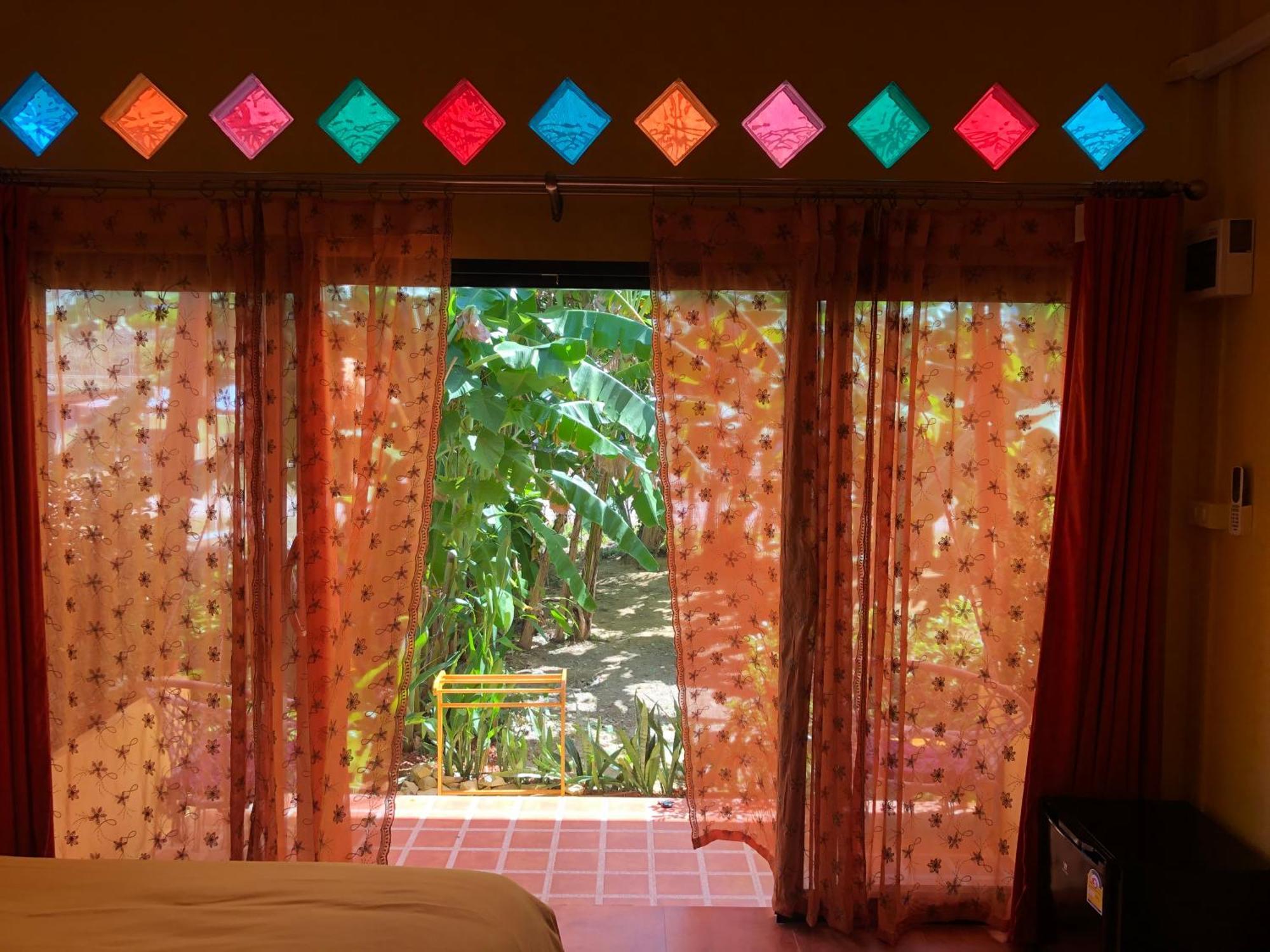 One World Bungalows Ko Lanta Exteriör bild